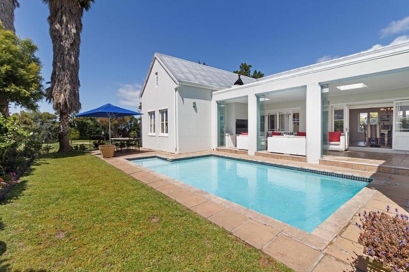 To Let 3 Bedroom Property for Rent in Steenberg Estate Western Cape